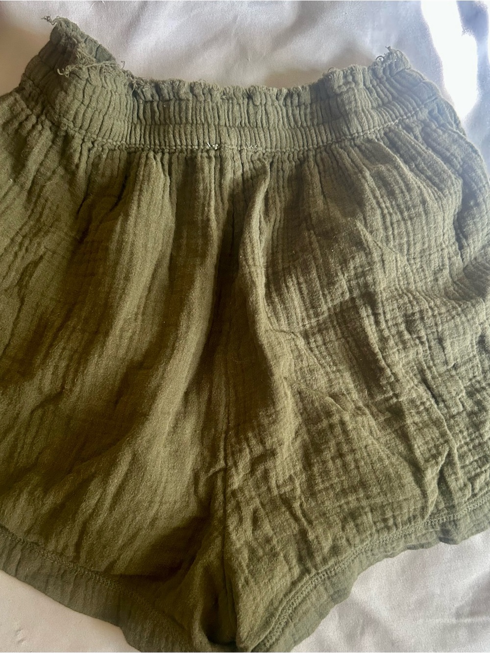 Aerie Pool to Party Olive Green Women's Cotton Gauze Shorts - Picture 2 of 4